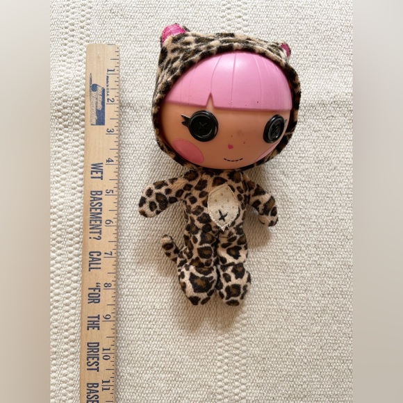 Lalaloopsy Littles Whiskers Lions Roar Kat's Sister MGA Retired - Picture 8 of 8